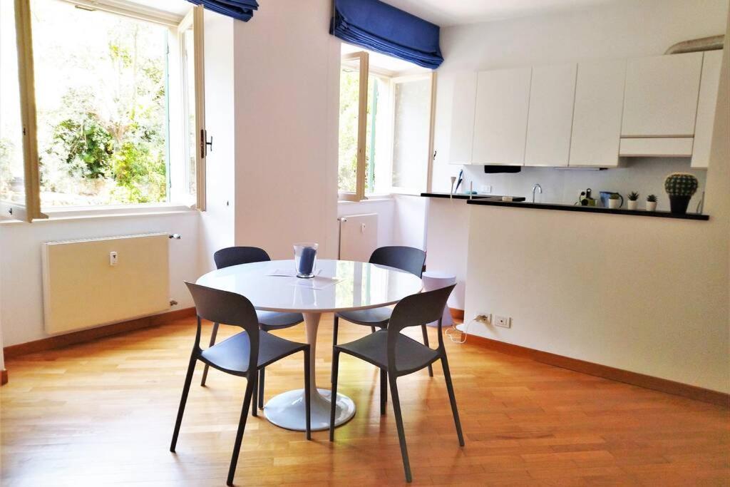 Ferienwohnung Casaviva - Beautiful Bilo With Shared Pool In Genova Nervi Exterior foto