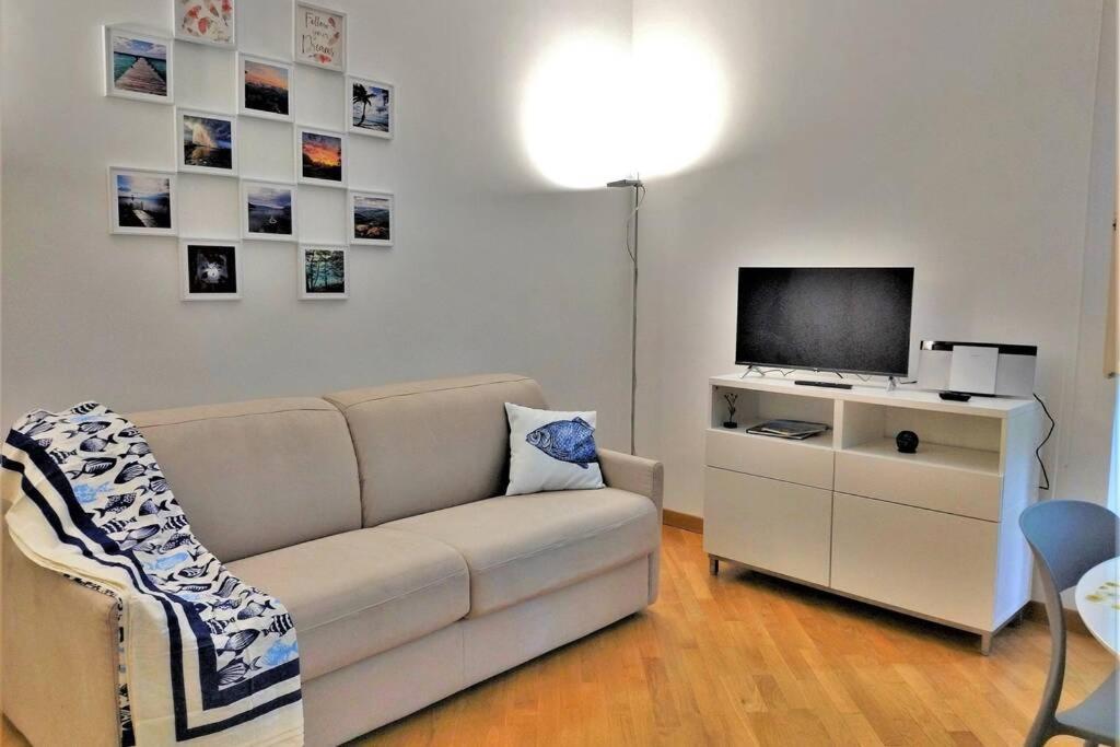 Ferienwohnung Casaviva - Beautiful Bilo With Shared Pool In Genova Nervi Exterior foto